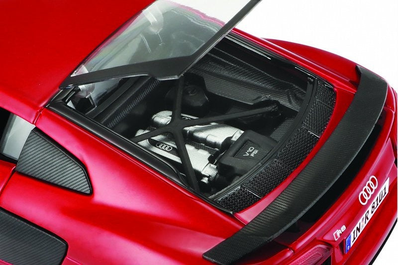 Model metalowy Audi R8 V10 Plus 1:25 do składania - zabawki-dla-dziewczynki