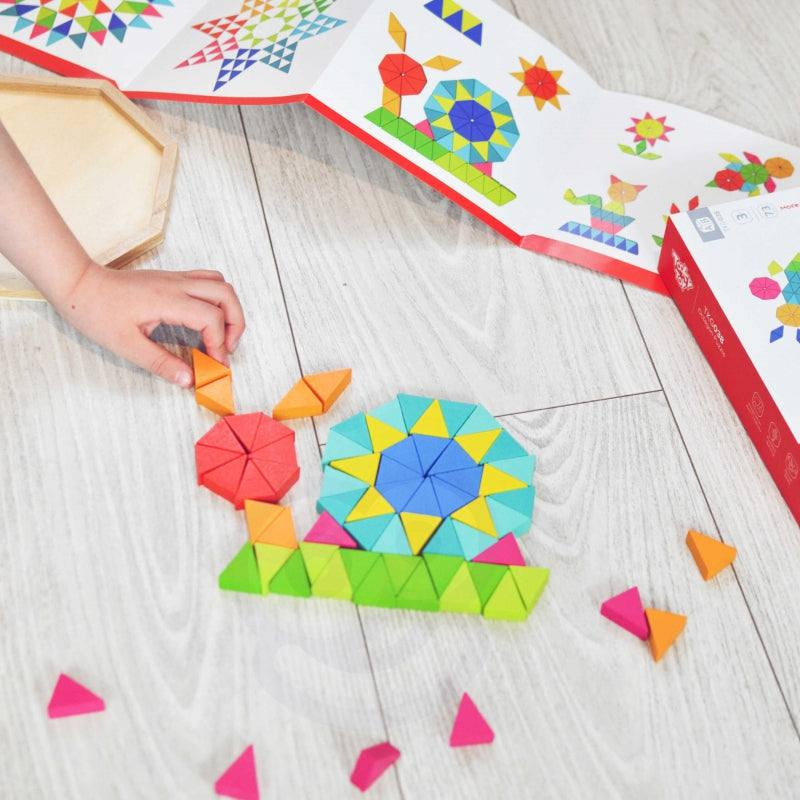 Kolorowe puzzle w kształcie trójkątów – drewniana mozaika TOOKY TOY