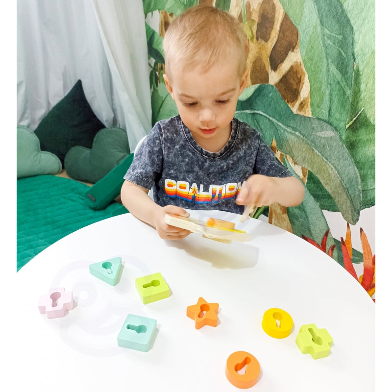 CLASSIC WORLD Drewniana Przeplatanka Klocki do Nawlekania Klucze i Drzwi MONTESSORI 11 el. - zabawki-dla-dziewczynki